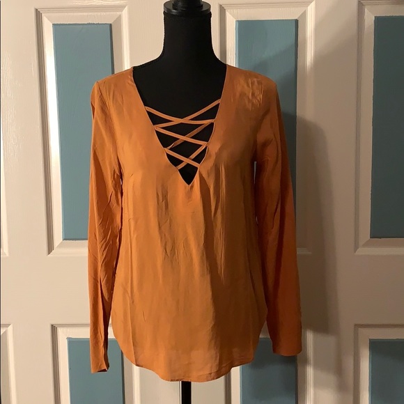 Forever 21 Lace Up Long Sleeves Blouse (Small) - Picture 6 of 6